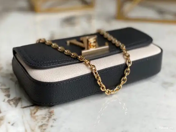 Affordable pouch Vuitton Louis Lockme 0608
